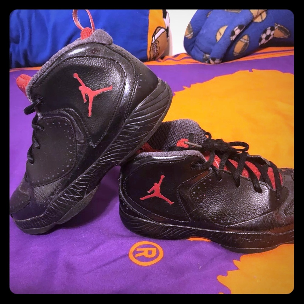 Sold on EBay Pre owned Nike Jordan shoes